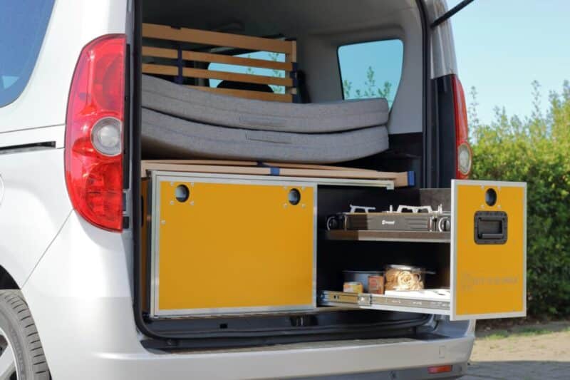 Opel Combo met camperbox