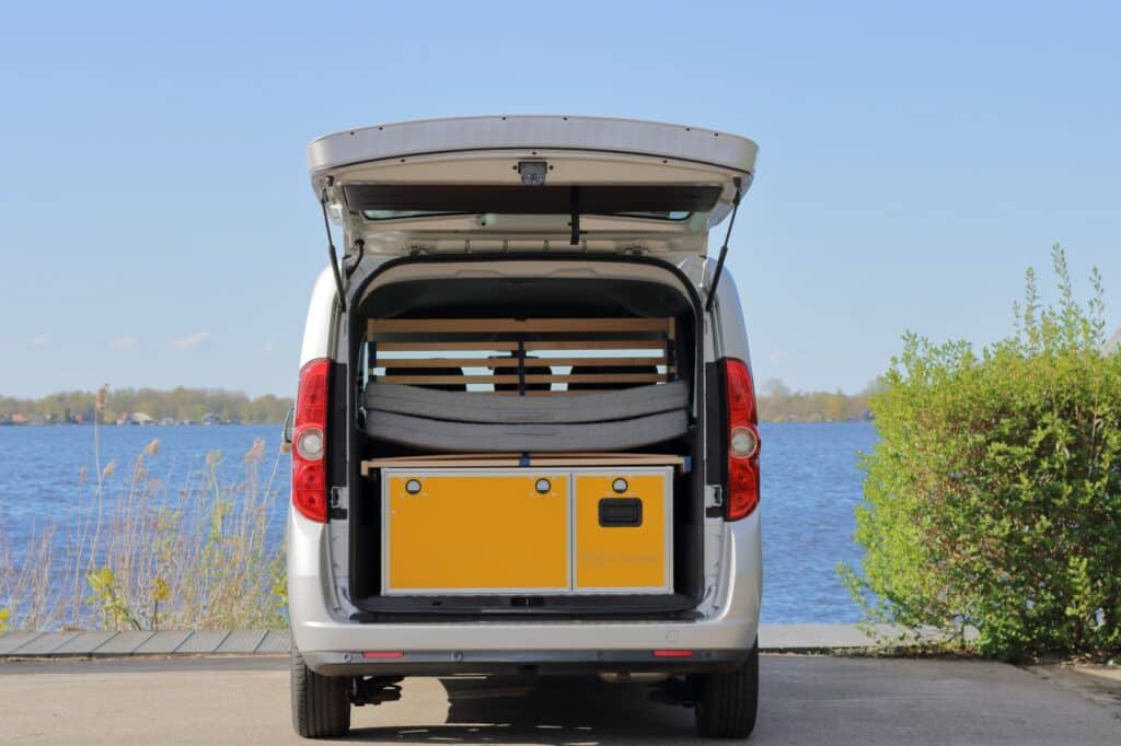 Opel Combo met camperbox