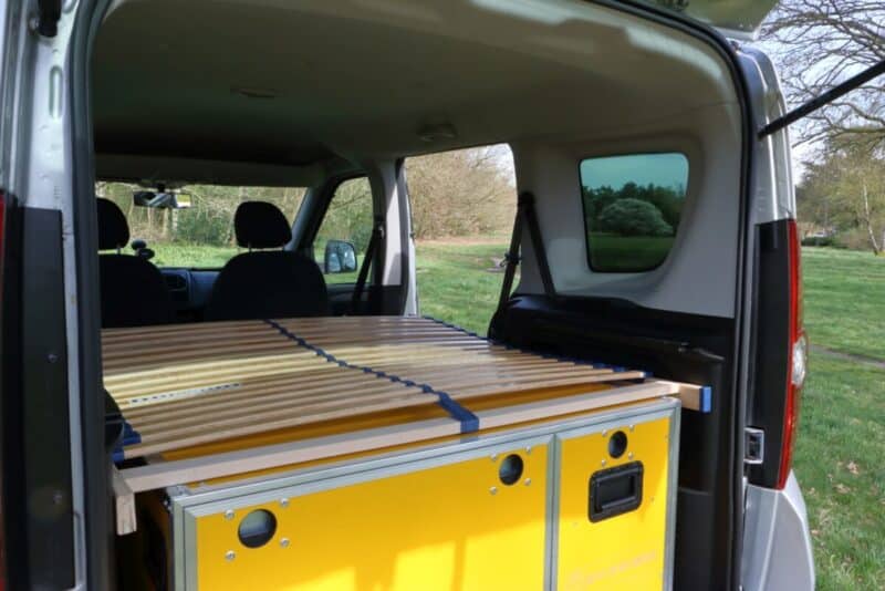 Opel Combo met camperbox