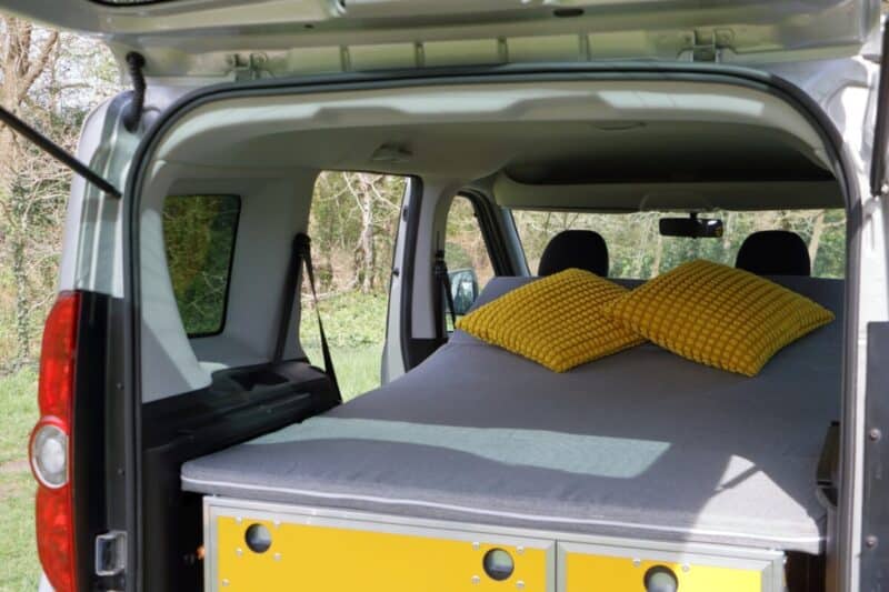 Opel Combo met camperbox